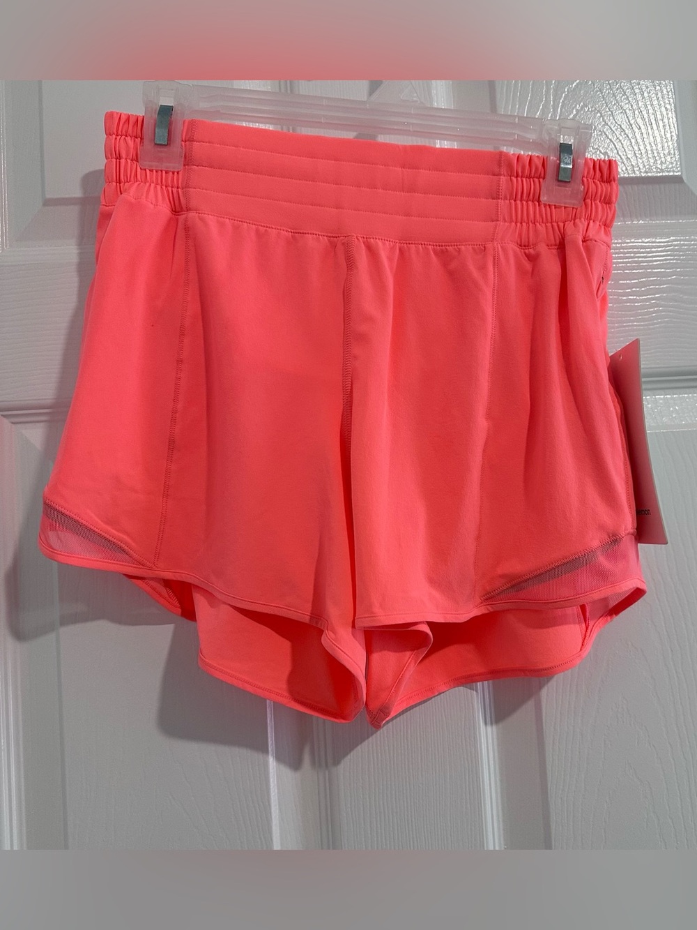 Lululemon Hotty Hot HR Short 4” Sunset Size 6-NWT
